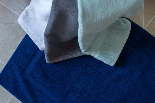 White – Navy – Green – Gray-