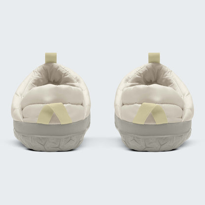 The North Face Women's Nuptse Mule White Dune/Soapstone