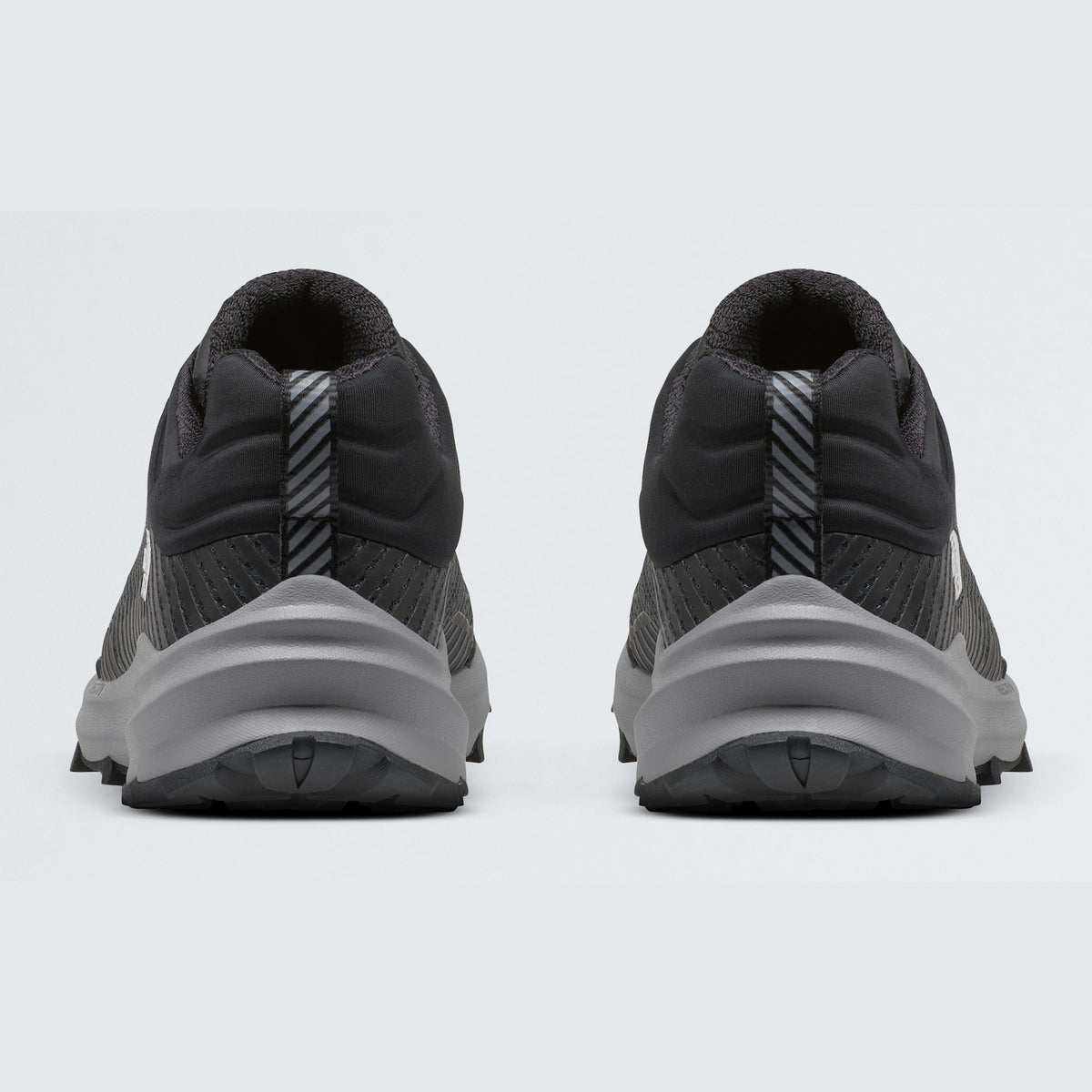 The North Face Men's VECTIV Fastpack WP TNF Black Vanadis Grey
