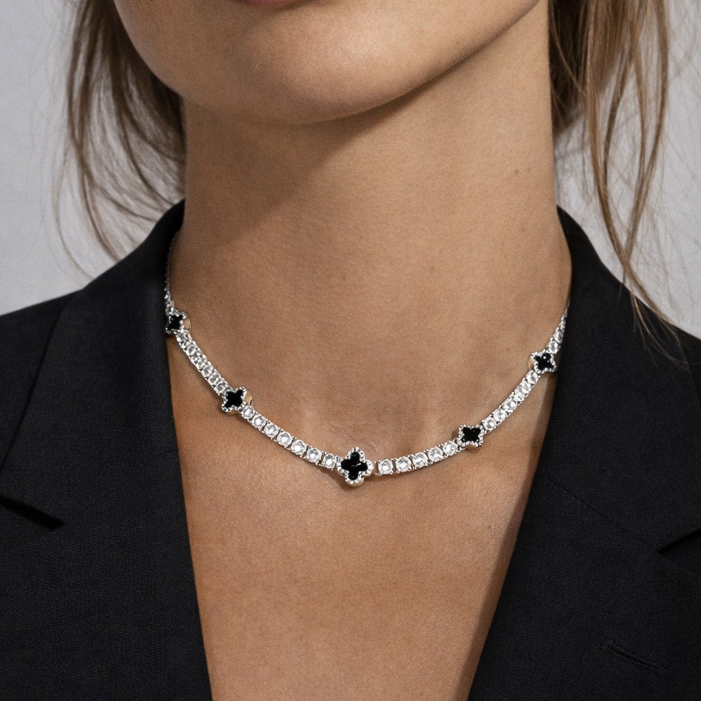 Noir Line Necklace