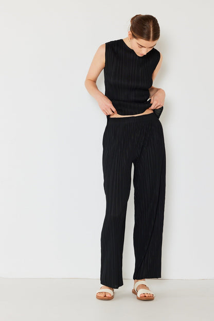 Marina West P01BS Pleated Classic Straight Pants