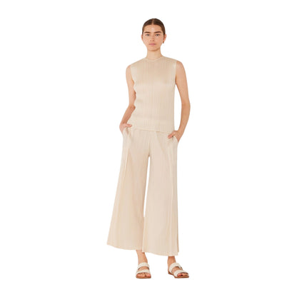 Marina West P03WP Pleated Wide-Leg Cropped Pants