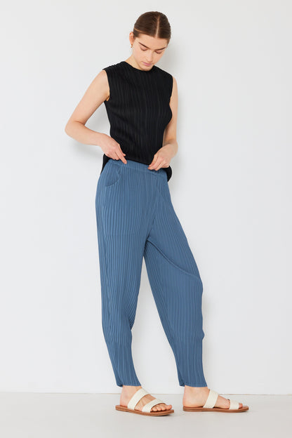 Pleated Relaxed-Fit Slight Drop Crotch Pants (P04JG) - Steel Blue