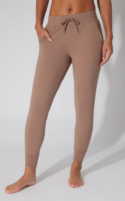 Polarlux Maya Illusion Jogger - Our Cafe Story