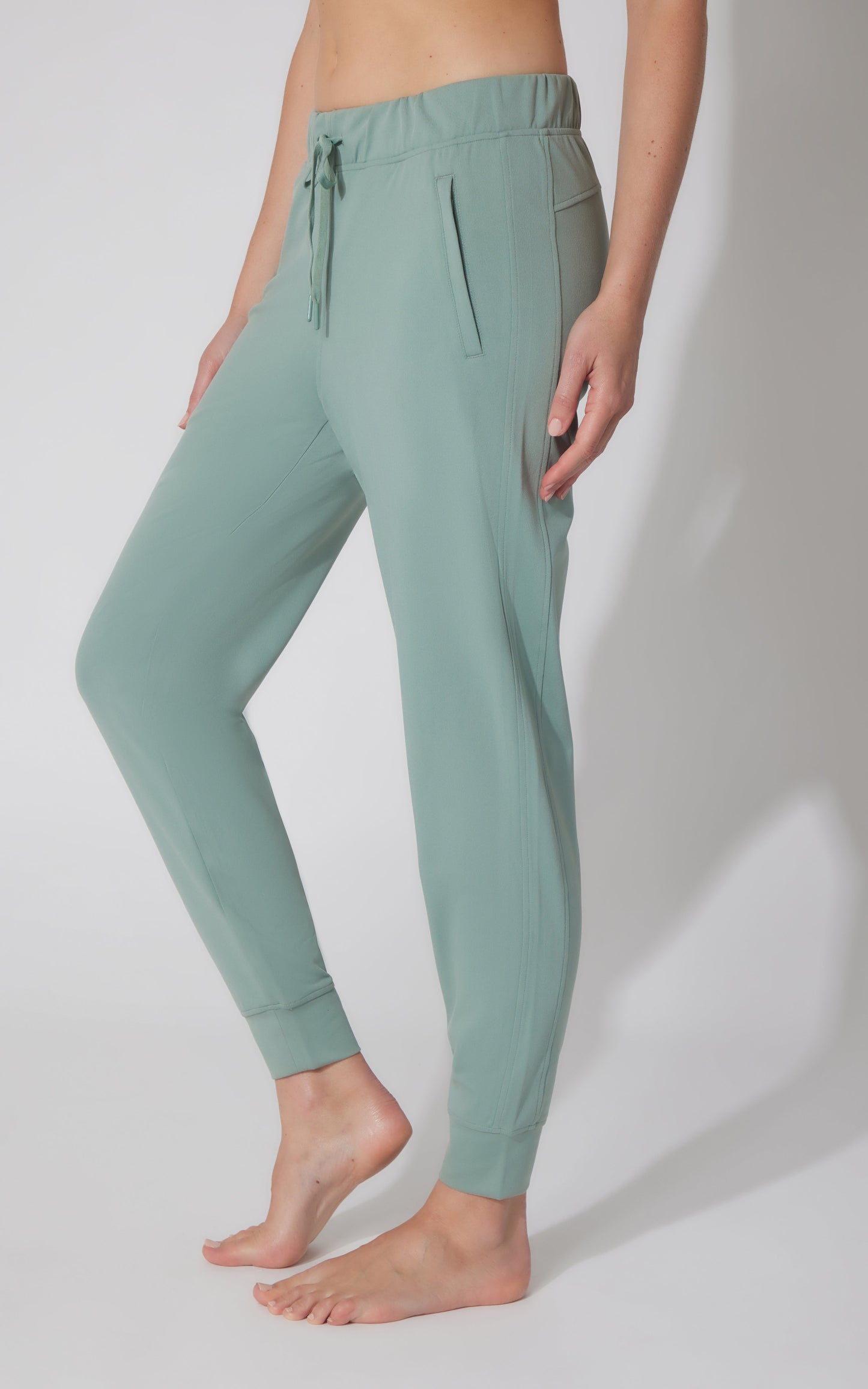 Lux Avenue Side Pocket Jogger