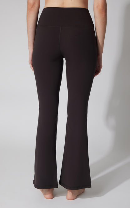 Felix Ribbed Elastic Free Waist 7/8 Flare Leg Pant