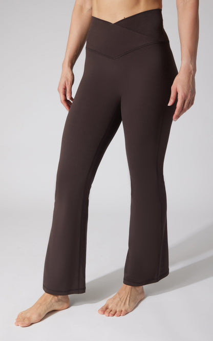 Lux Sophia 29.5" Crossover Flare Pant