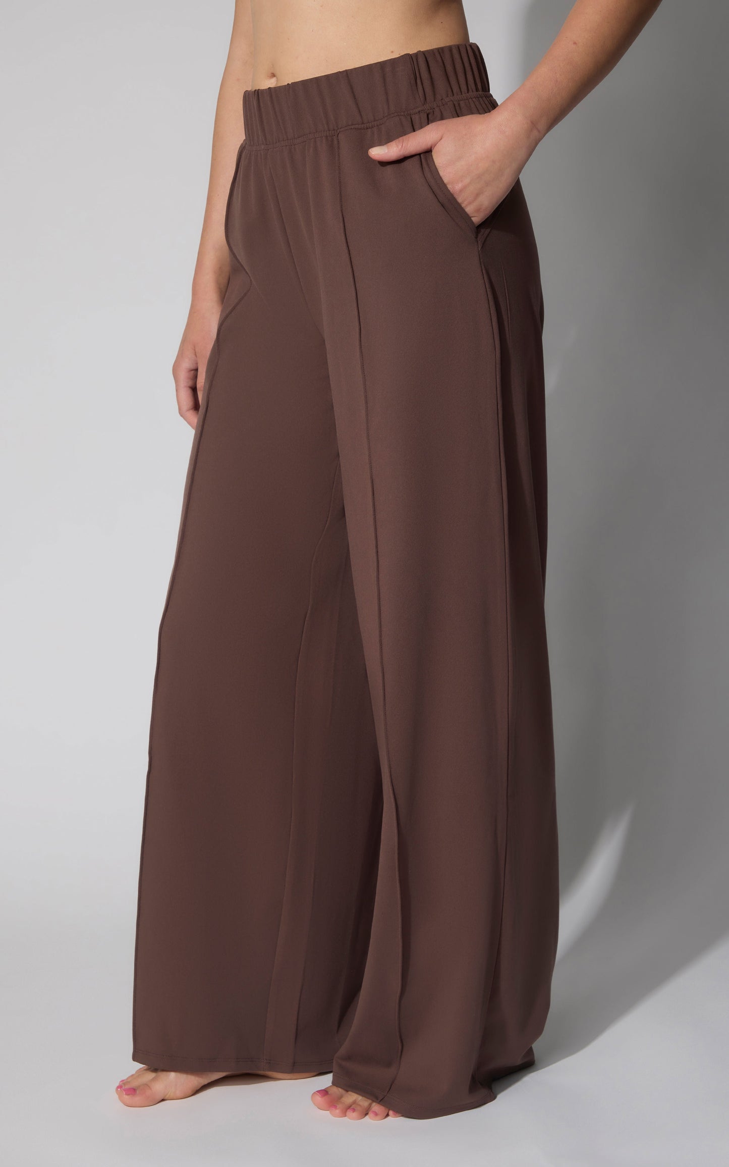 Lux La Brea Pintuck Pant