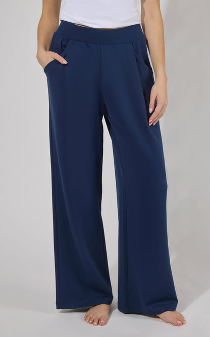 Lux Park Ave Wide Leg Pleated Pant W/ Side Pockets