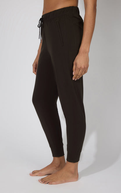 Lux Avenue Side Pocket Jogger