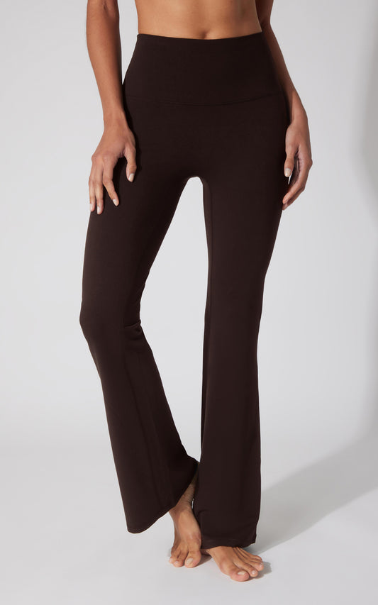 Lux Hudson Flared Pant 31.5" - Our Cafe Story