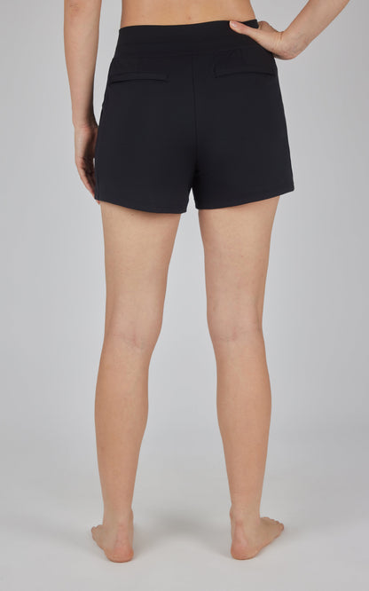 Lux Clean Front Multi Pocket 4" Short