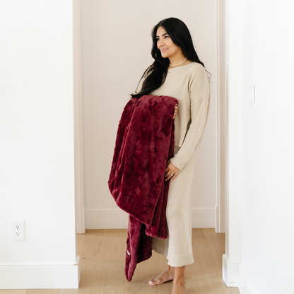 PATTERNED FAUX FUR XL THROW BLANKETS