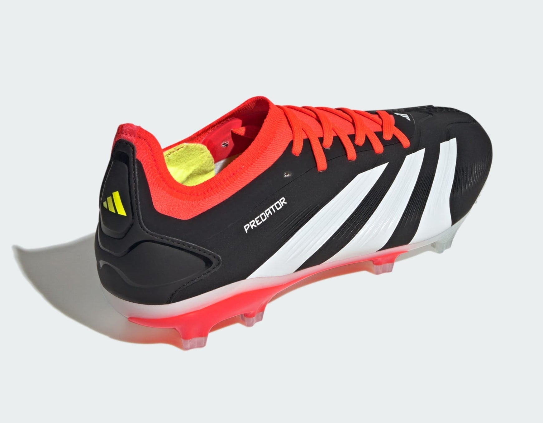 Core Black/Cloud White/Solar Red-