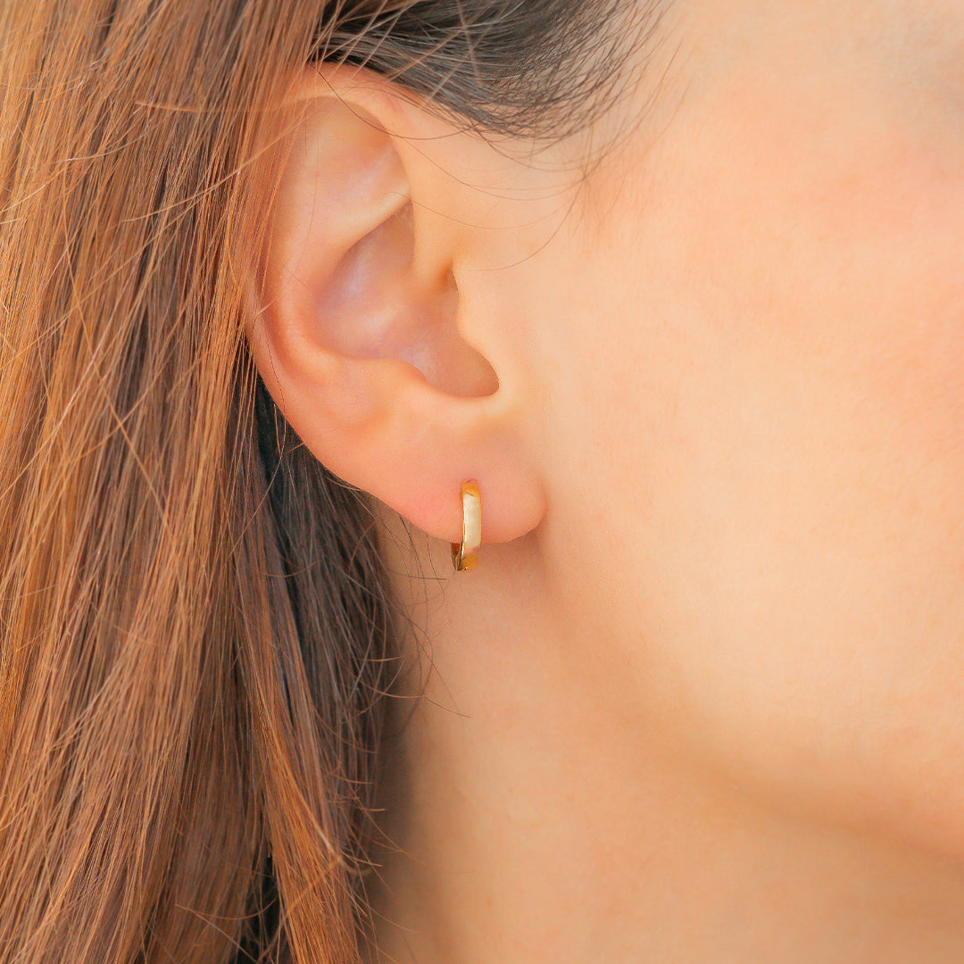 Mint & Lily Dainty Huggie Hoop Earrings