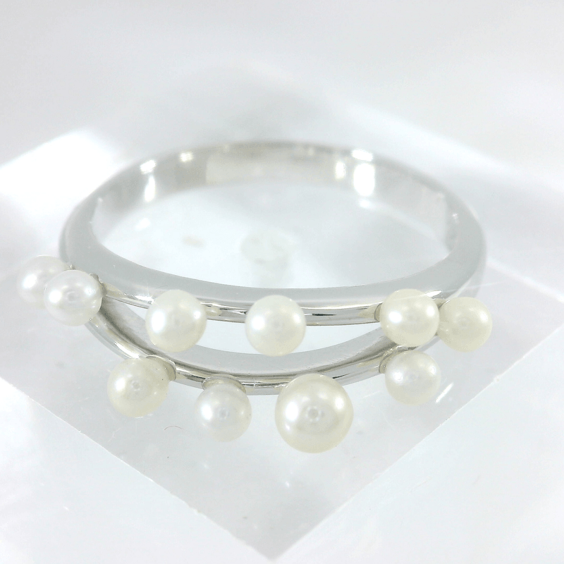 Pearl Cluster Ring