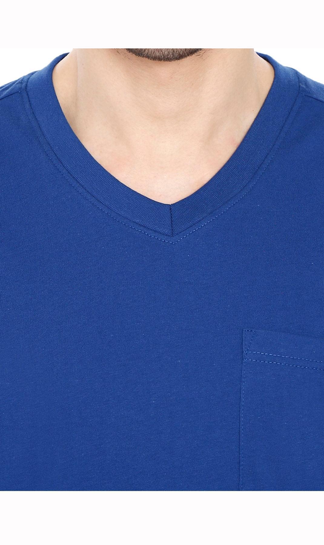 Men’s Short Sleeve Relaxed Fit V-Neck T-Shirt in Cotton Blend with Pocket
