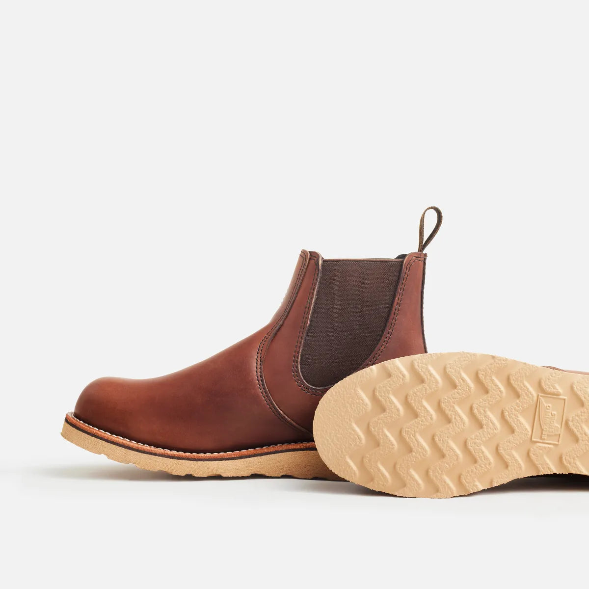 Red Wing Heritage 3190 Classic Chelsea Men's Boots — Amber Harness Leather