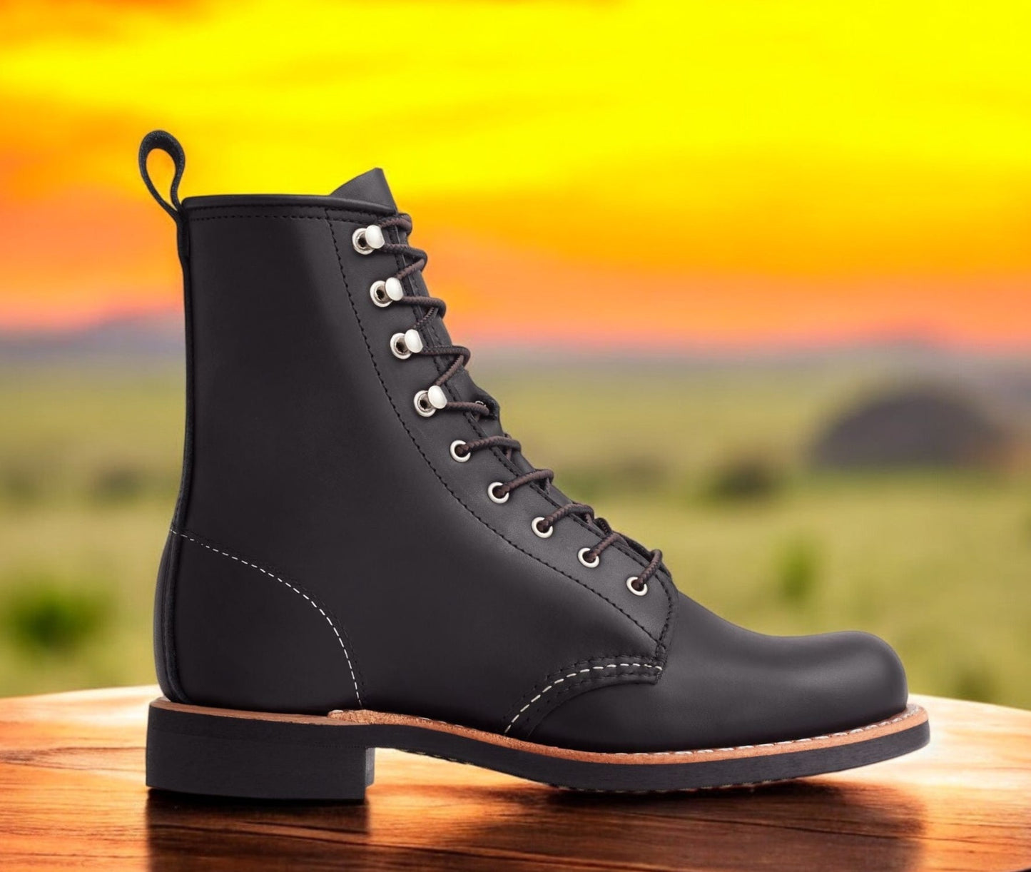 Red Wing Shoes Women's Red Wing Silversmith Short Boot Medium Width Width)