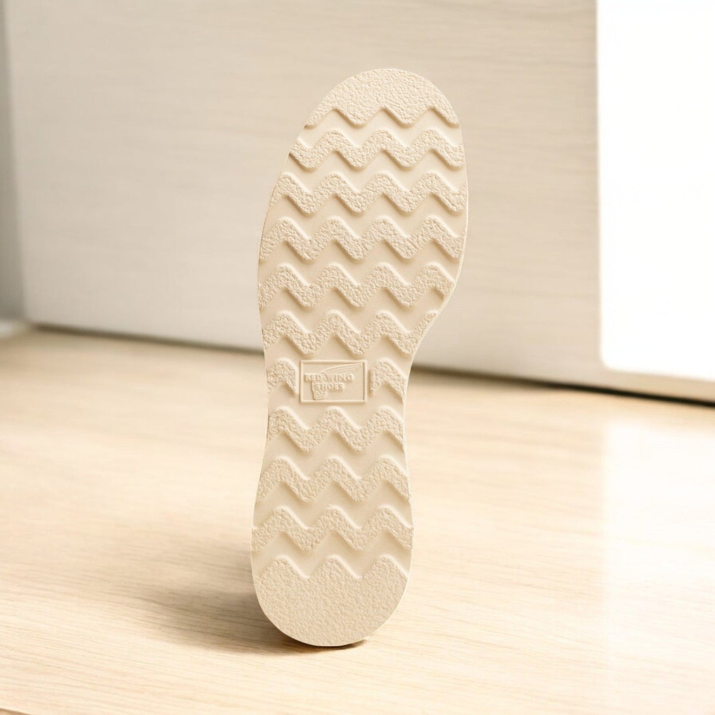 Red Wing Shoes Women's Red Wing Classic Moc 6-Inch Short Boot Medium Width Width)