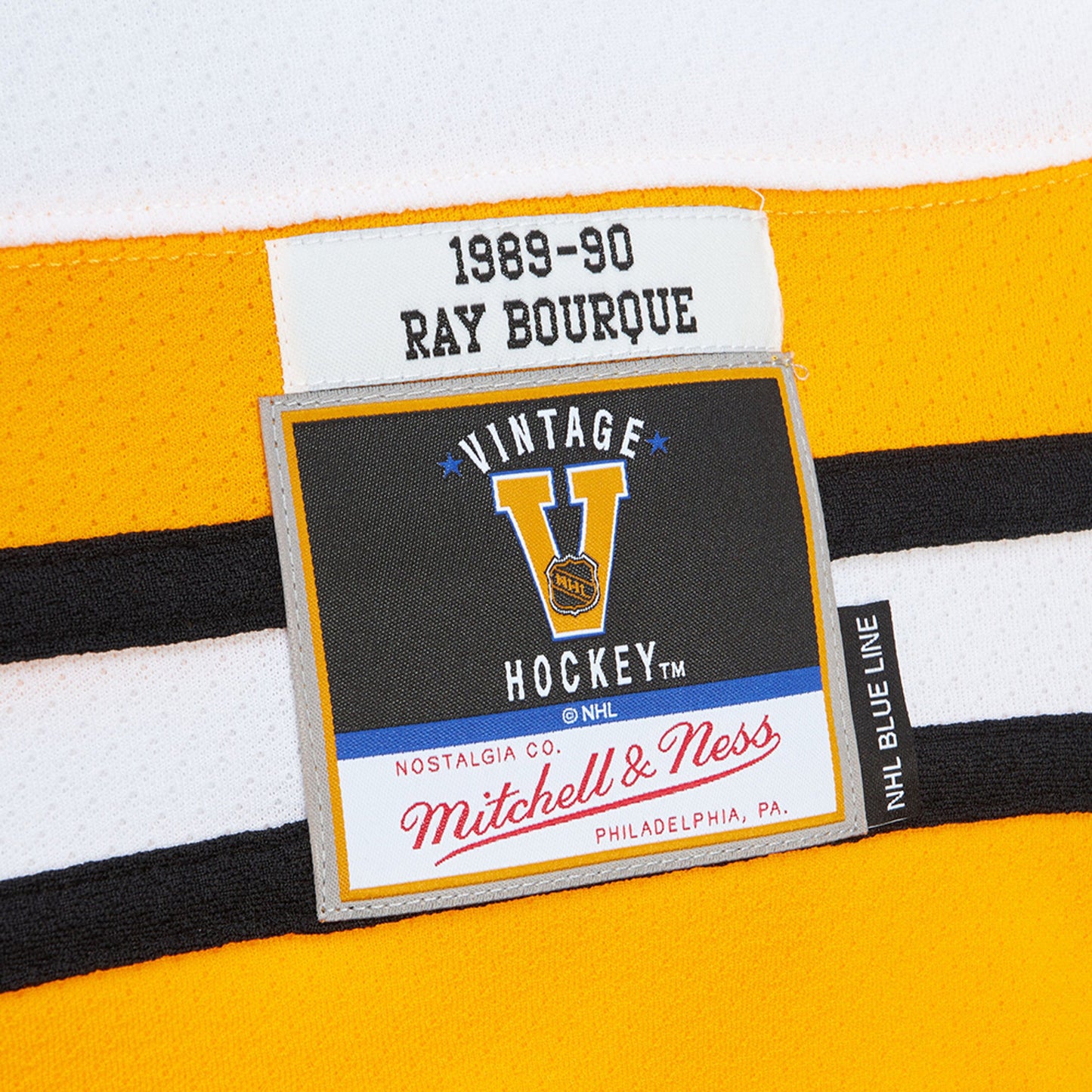Mitchell & Ness Men's NHL White Jersey Bruins 1989 Ray Bourque