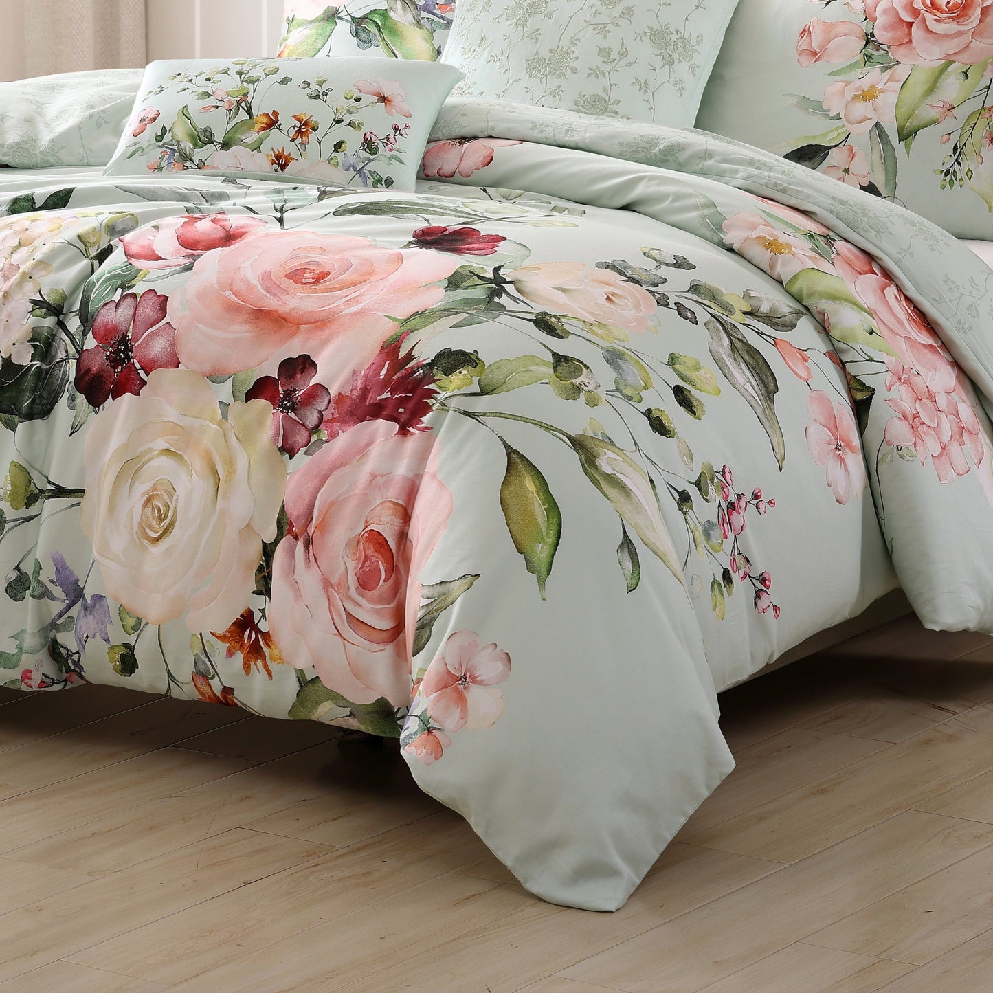 Misty Green / Rose Floral-