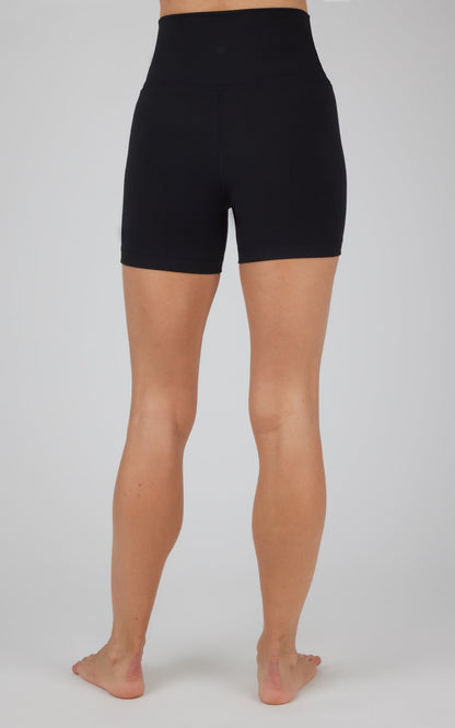 2 PK Lux 5" One Classic and One Pocketed  Shorts