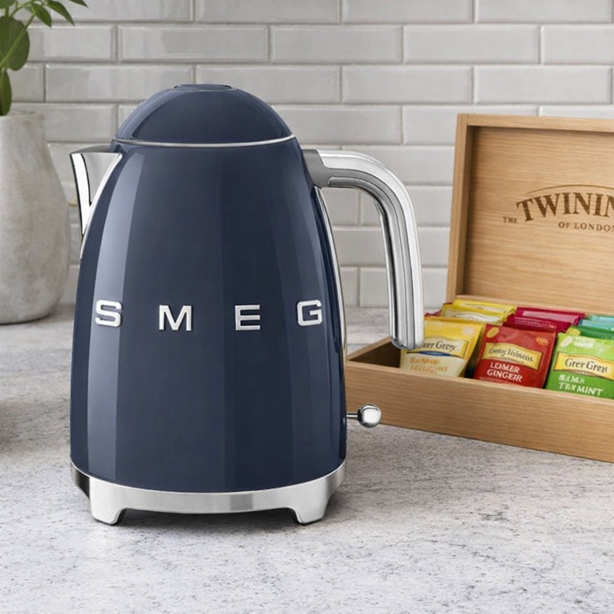 SMEG Retro-Style Electric Kettle