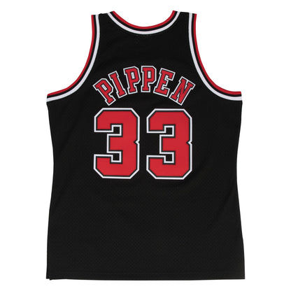 Mitchell & Ness Men's NBA Swingman Alternate Jersey Bulls 1997 Scottie Pippen