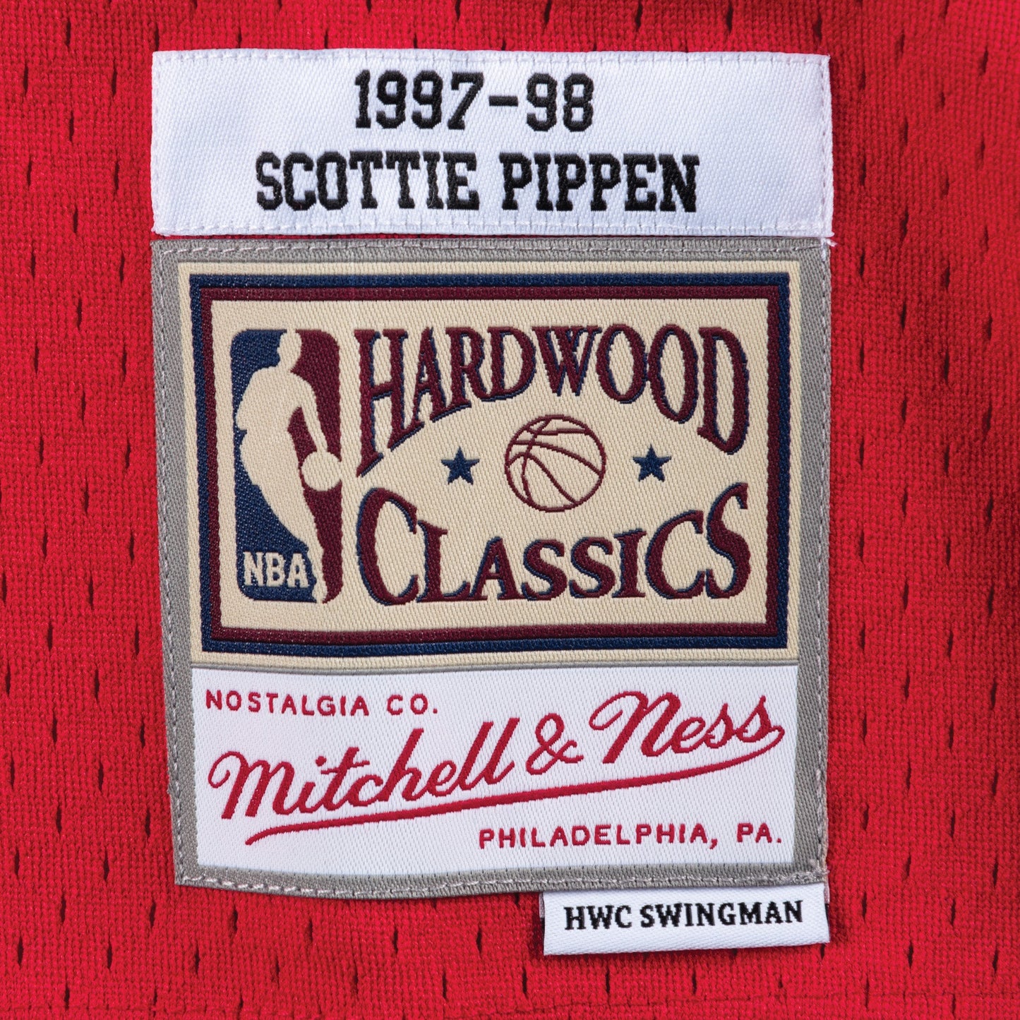 Mitchell & Ness Men's NBA Swingman Road Jersey Bulls 97 Scottie Pippen