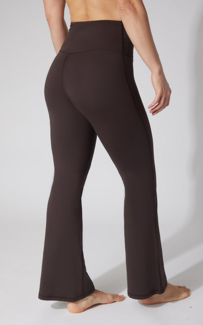 Lux Hudson Elastic Free V-Back 7/8 Flare Pant