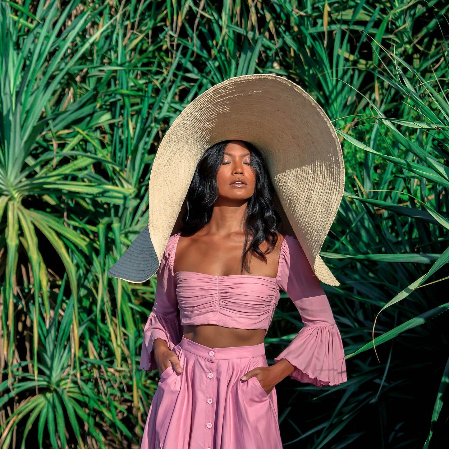The Solana Oversized Straw Hat in Natural Beige