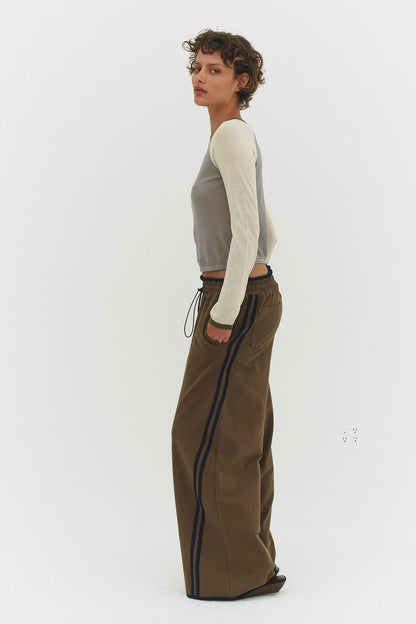 Mirinae Raglan Top in Matcha Mel