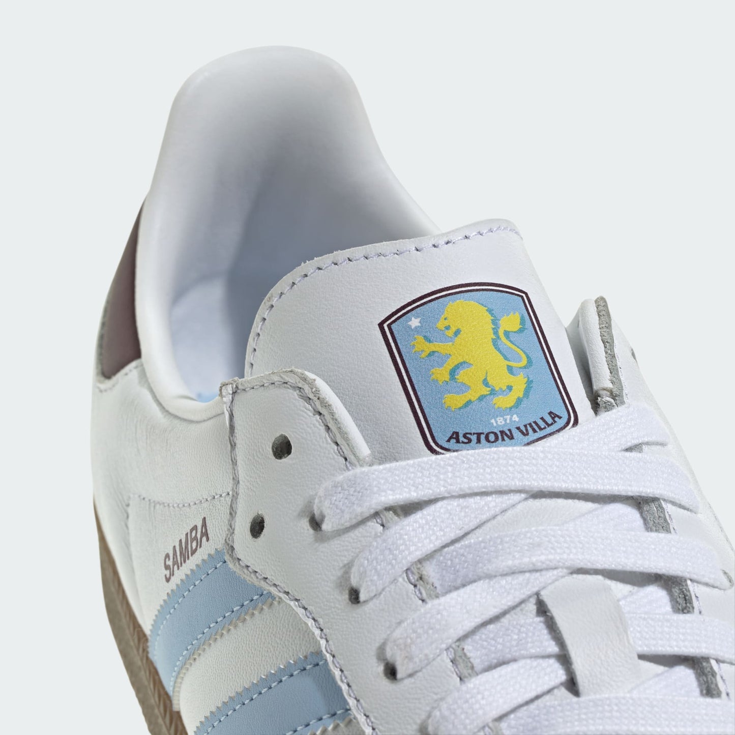 Footwear White / Maroon / Glory Blue-