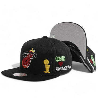 Mitchell & Ness Men's NBA Hyperlocal Snapback Hwc Heat Snapback Caps