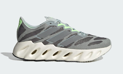 [id2635] Mens adidas Switch Fwd