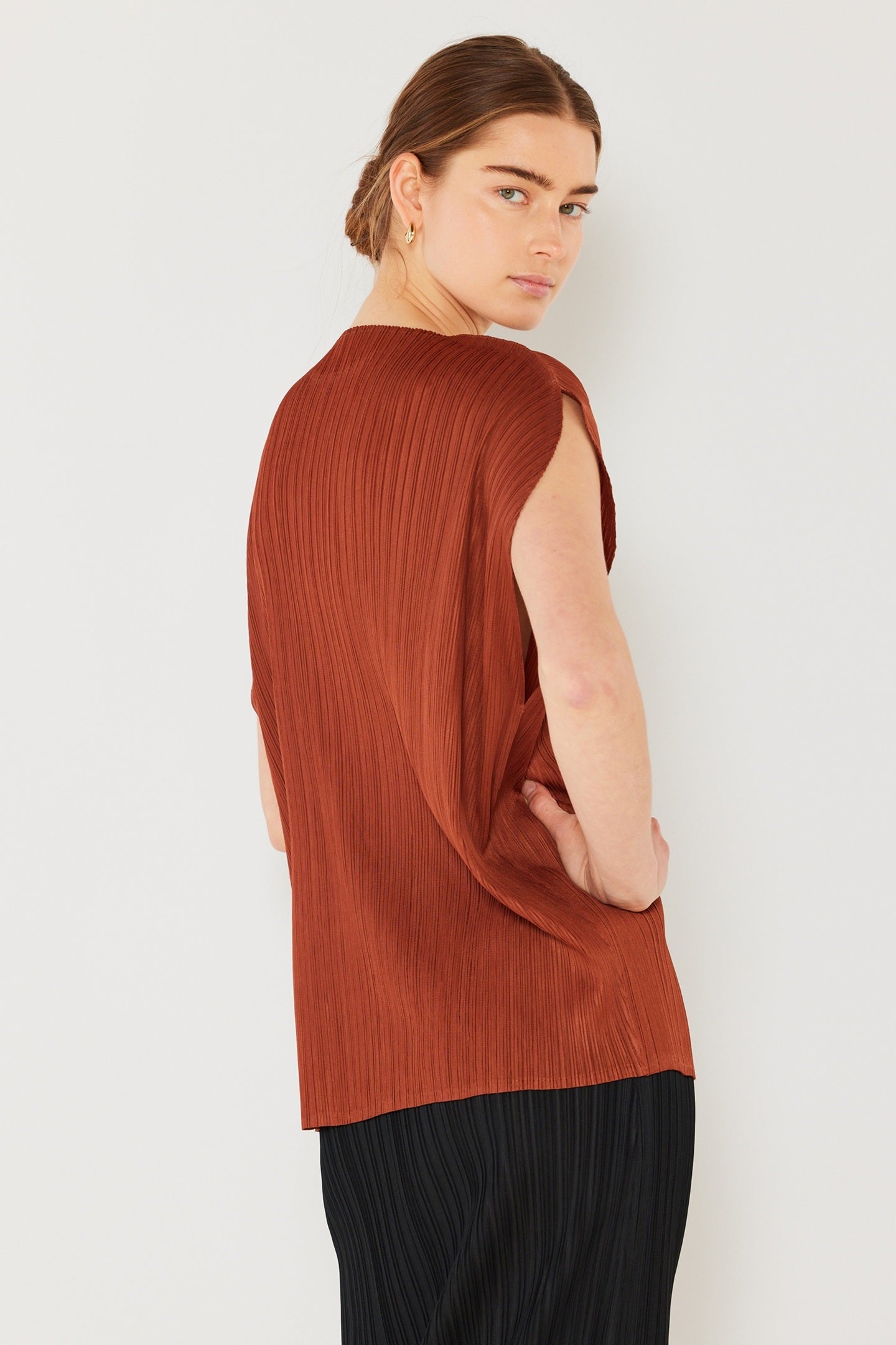 Marina West T02SR Pleated Dolman Sleeve Top