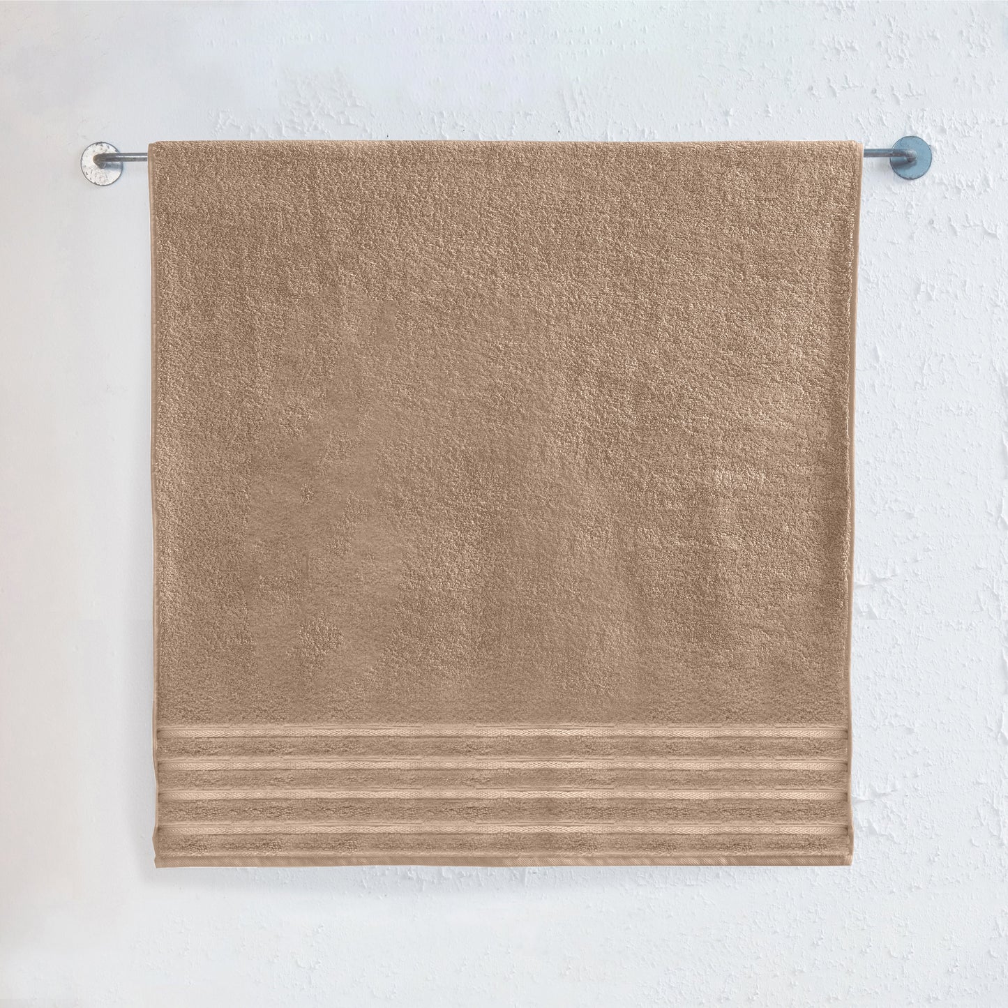 Elegant Comfort 1-Piece Premium Turkish Cotton 4 Lines Stripe Jumbo Towel, 35x 70 inch