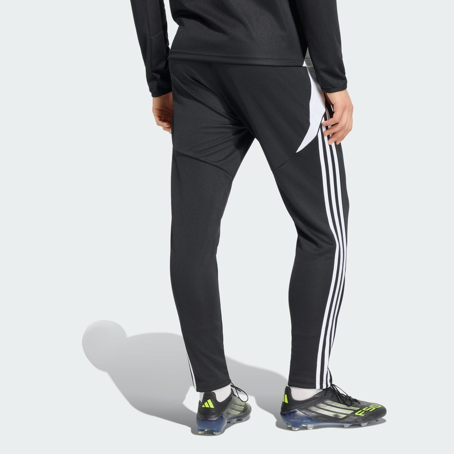 [ip1952] Mens adidas Tiro 24 Track Pants