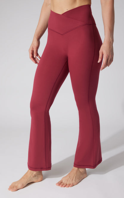 Lux Sophia 29.5" Crossover Flare Pant