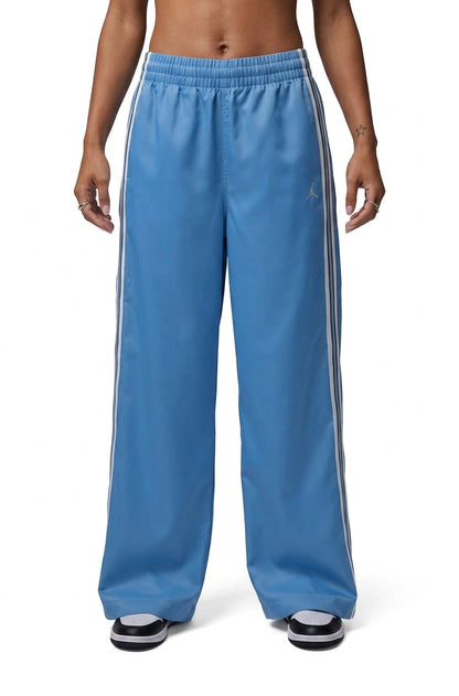 Air Jordan Womens Brooklyn Joggers - Blue