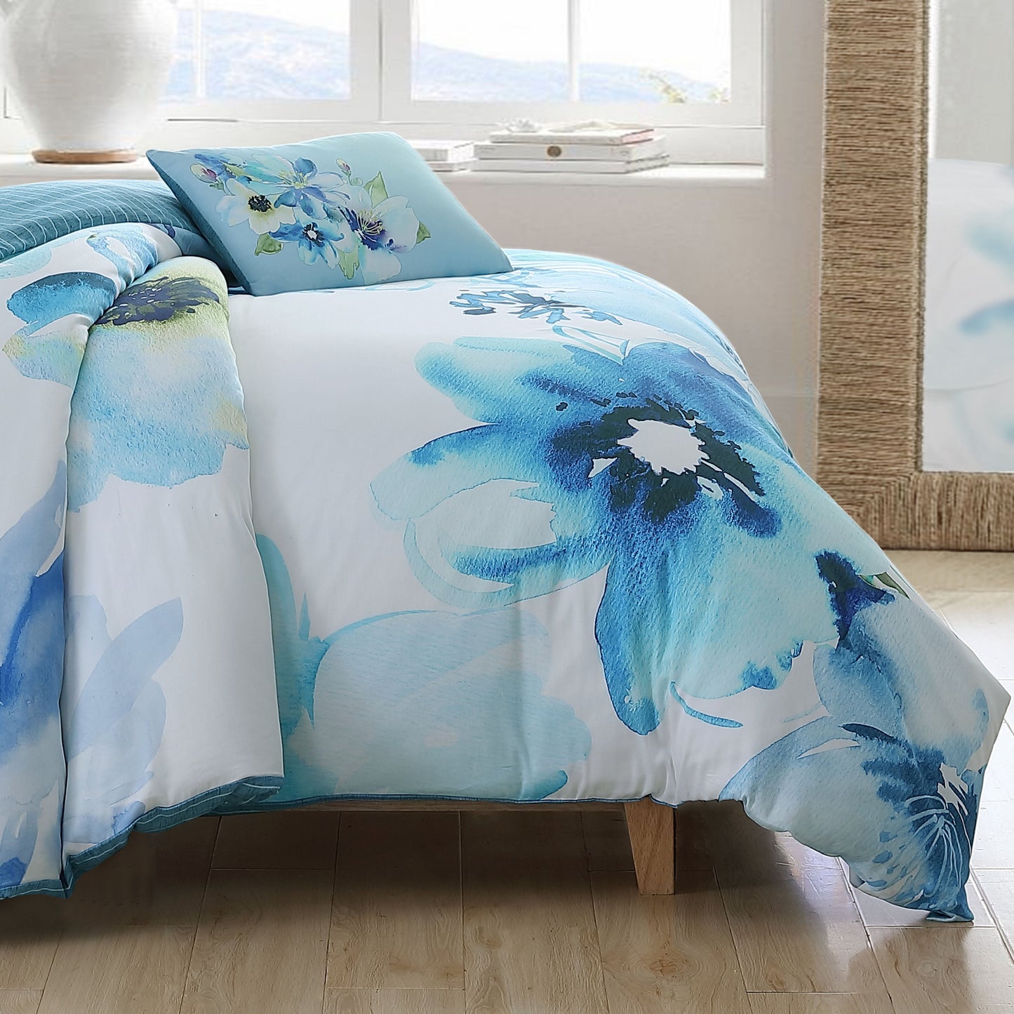 Bebejan Watercolor Blue 5 Piece Reversible Comforter Set