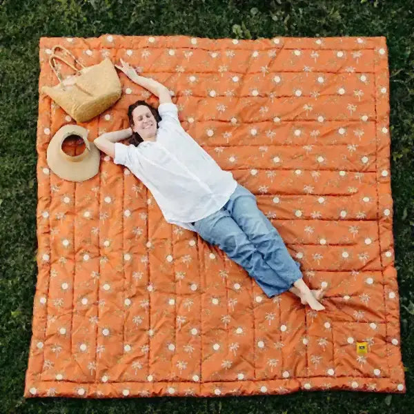 XL Outdoorsy™ Blanket