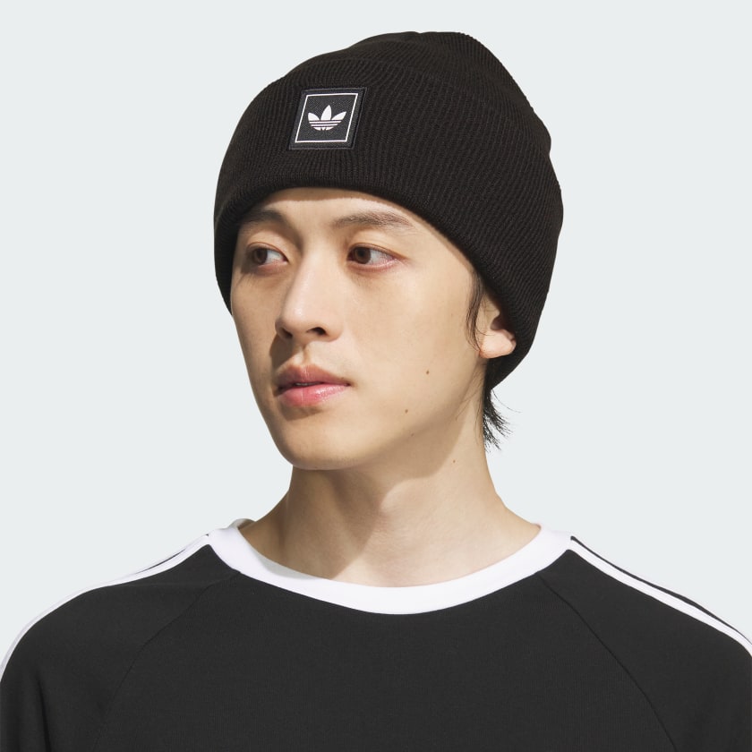 Black / White-