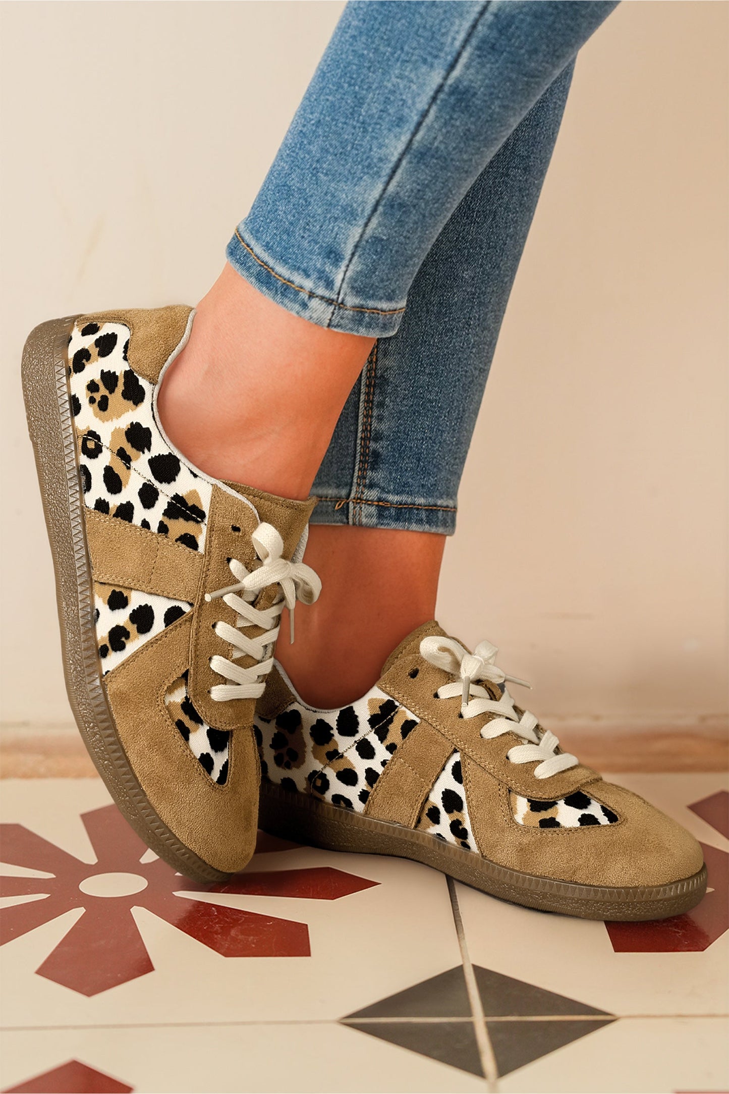 Threaded Pear Kyla Lace Up Flat Shoes