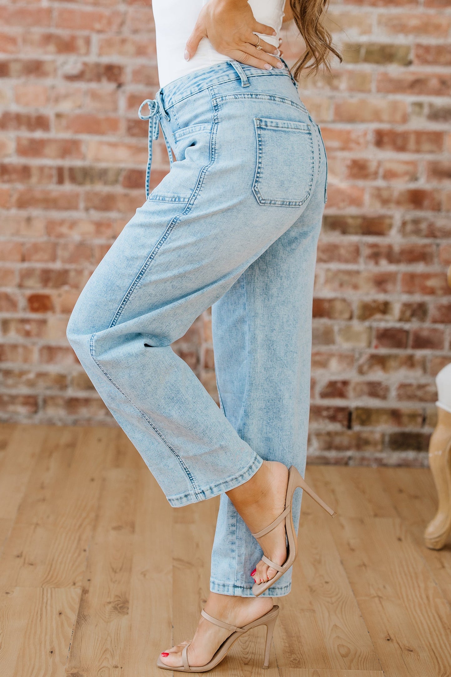 Threaded Pear Ivory Detail Drawstring Barrel Jeans