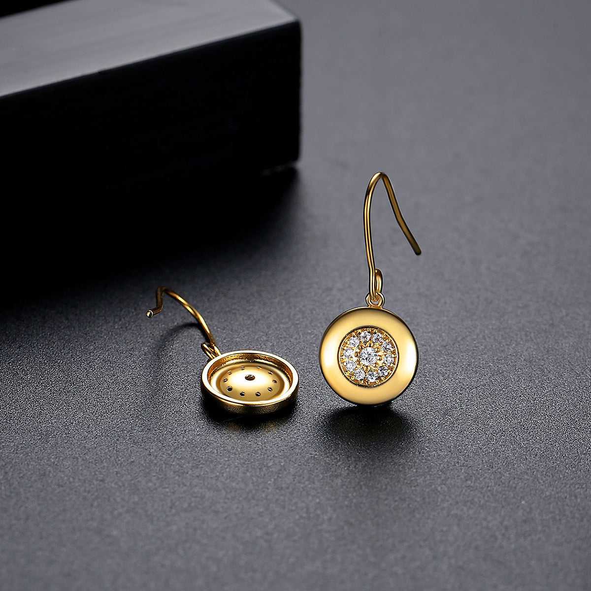 Metallic-