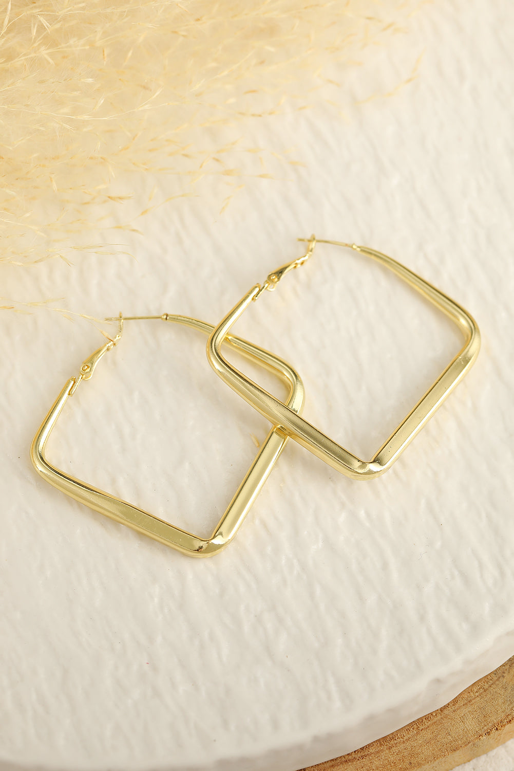 Threaded Pear Gold Minimalist Square Hoop Earrings