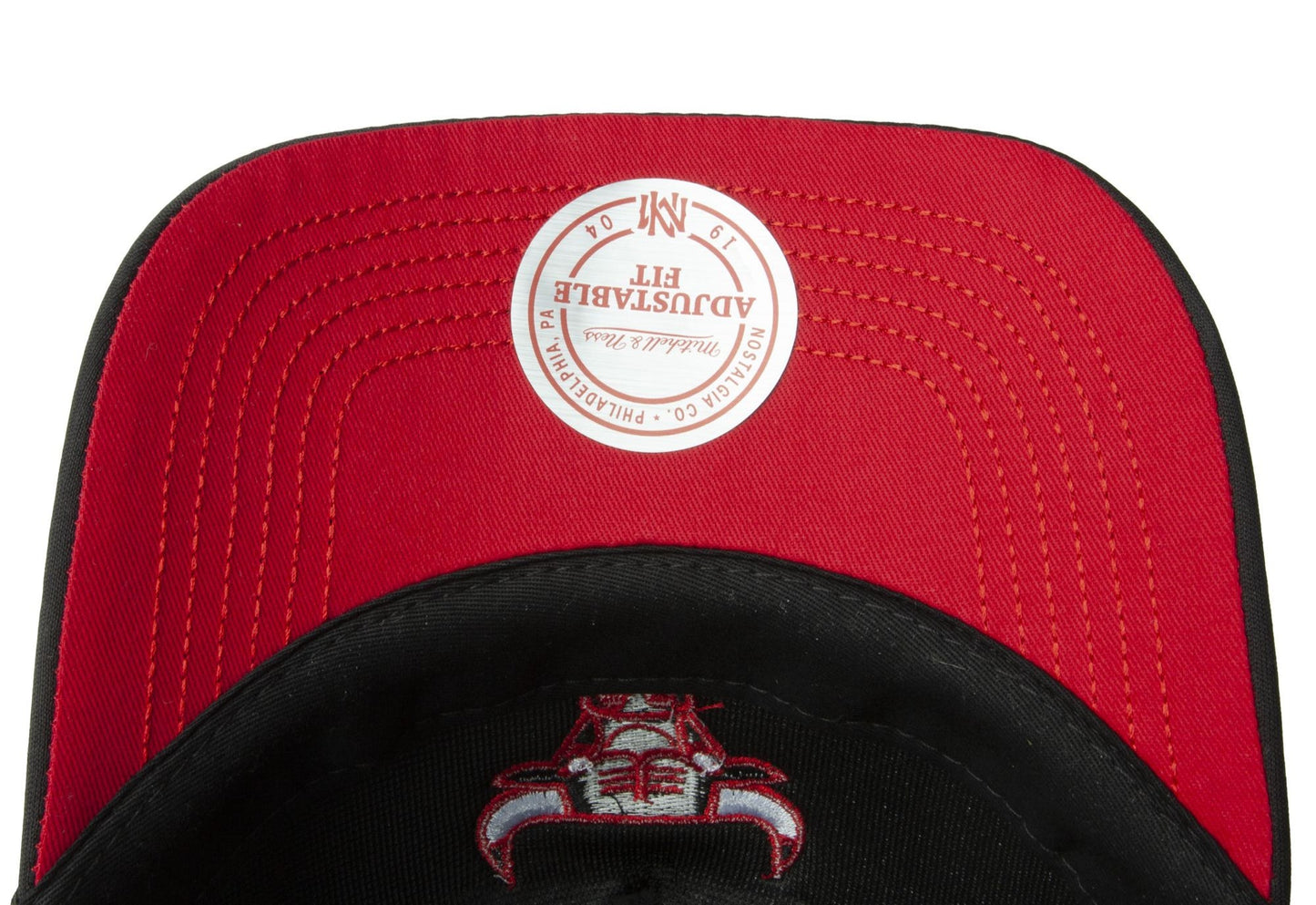 Men's Mitchell & Ness NBA Puff The Magic Trucker Hwc Bulls