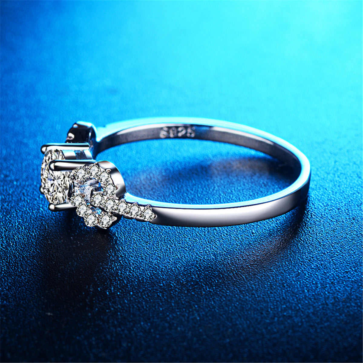 Crystal & Silvertone Bow Ring-9